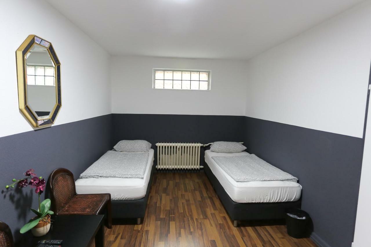 Enna-Zimmervermietung Hamburg Ngoại thất bức ảnh