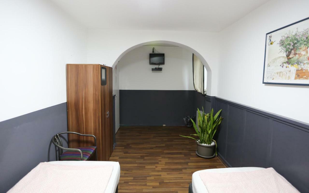 Enna-Zimmervermietung Hamburg Ngoại thất bức ảnh